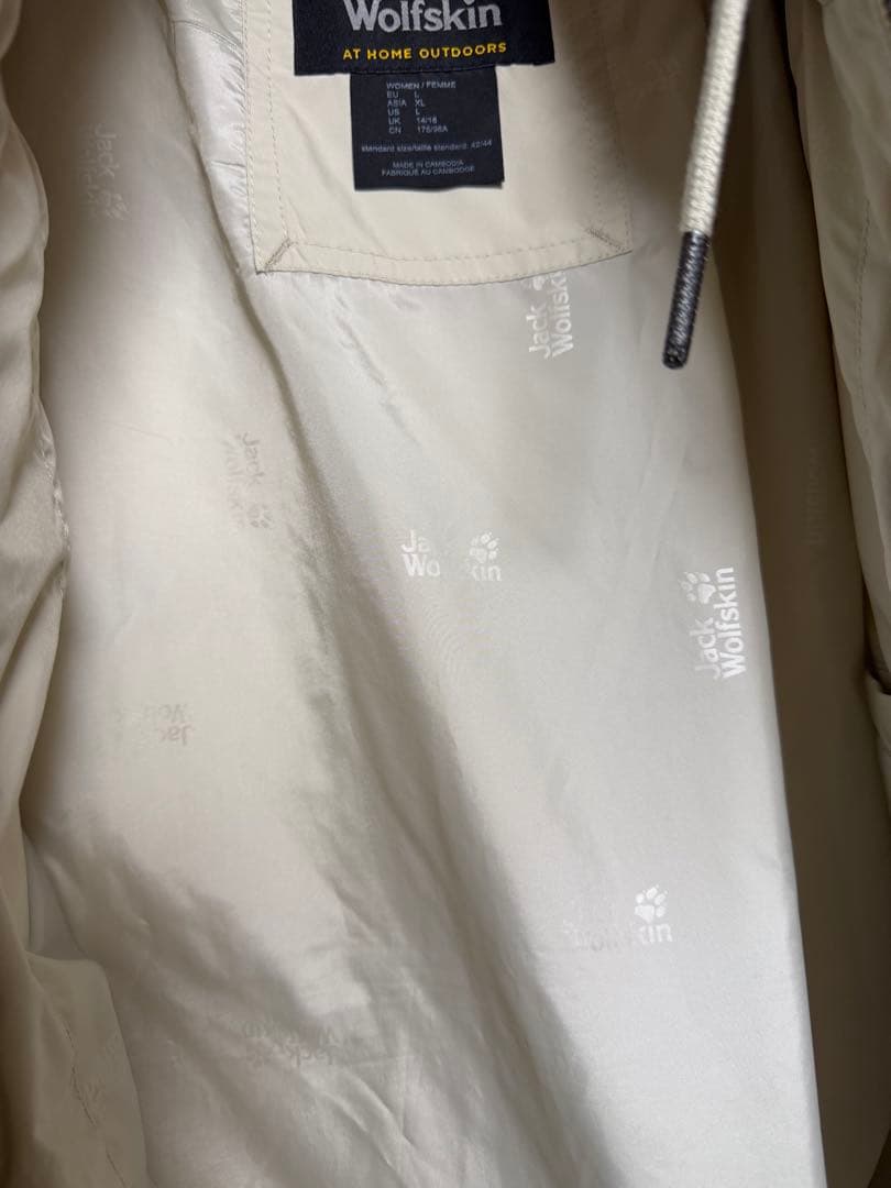 kiko　極美品Jack Wolfskin ダウン