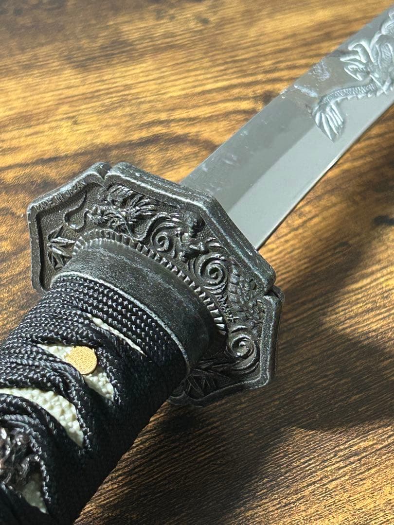 日本製　模造刀 2本セット 刀掛台付き 龍柄 黒色 観賞用　小道具　コスプレ