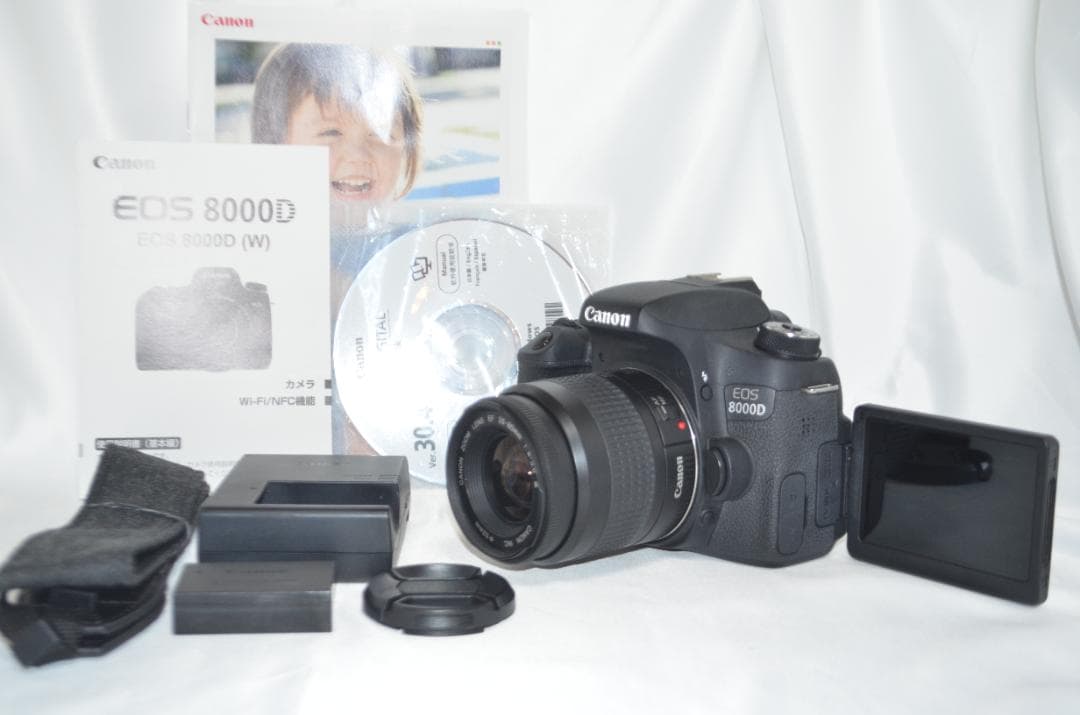 美品 Canon キャノン EOS 8000D レンズキット