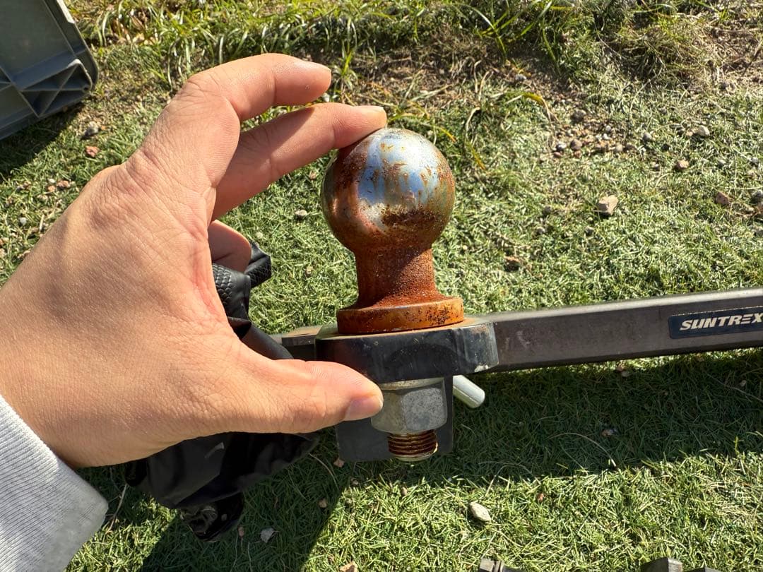 ジムニーjb23用のトレーラーヒッチ SUNTREXヒッチメンバー