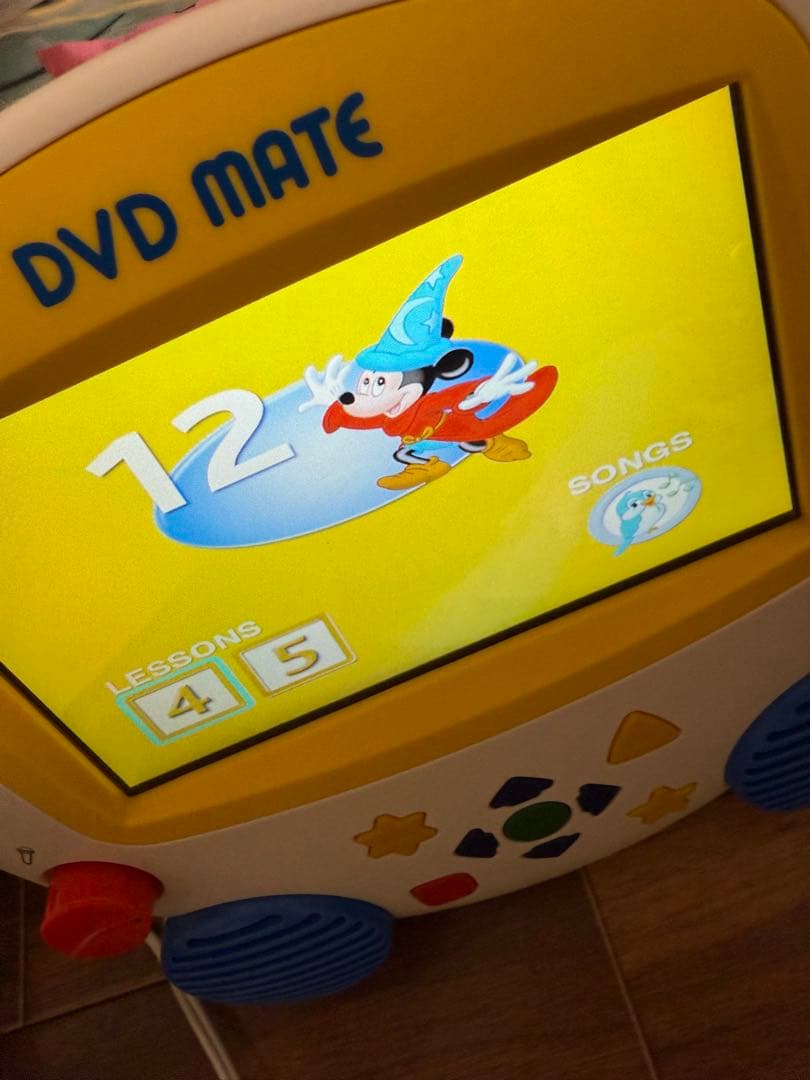 【本日限定価格1/30】DWE ディズニー英語システム【棚もセット！】