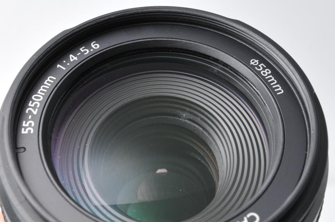 望遠レンズ Canon EF-S 55-250mm IS⭐️ズームレンズ