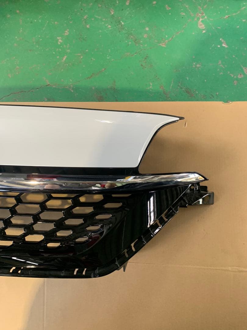 ホンダ フリード フロントグリル