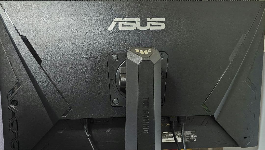ASUS 28インチ 4K 144hz ゲーミングモニター VG28UQL1