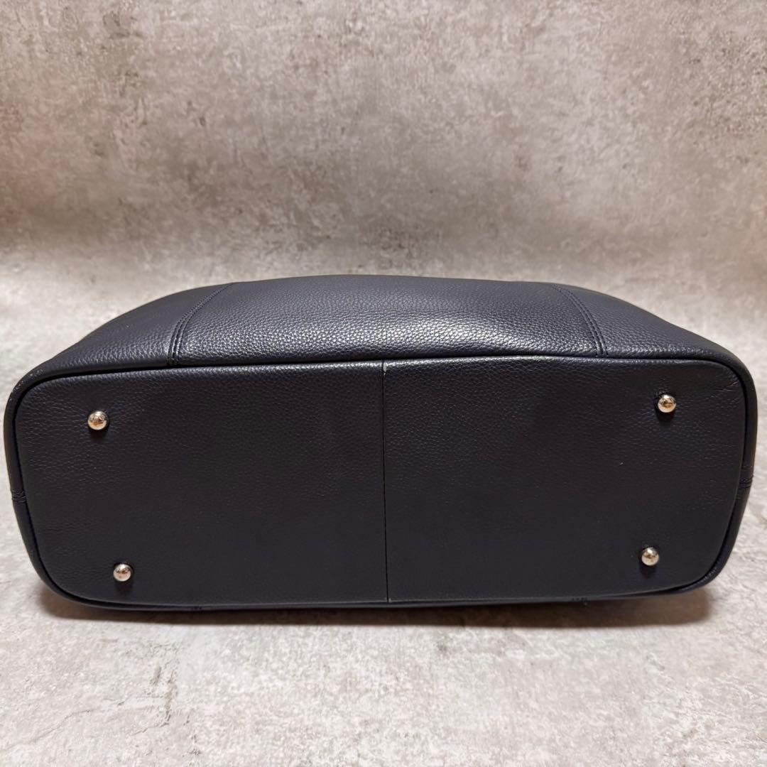 美品 バーニーズニューヨーク トートバッグ シボ革 レザー A4◎ビジネスバッグ