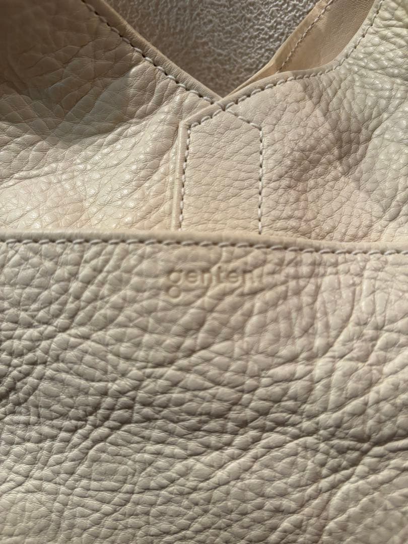 ⭐︎gentenゲンテン⭐︎ ホワイトレザー ハンドバッグ