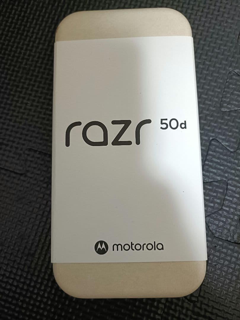 motorola razr 50d M-51E ホワイトマーブル　ドコモ版　新品