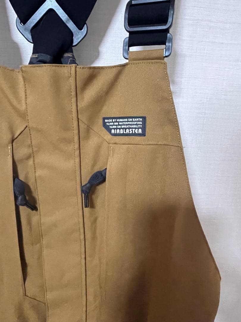 Quiksilver、airblasterスノボードウェア上下セット値下げ可