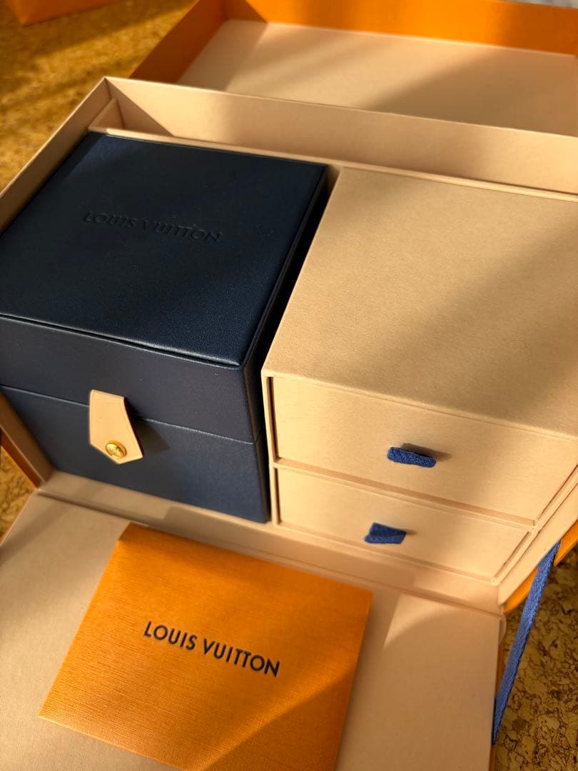 ルイヴィトン　タンブール　ホライゾン　腕時計