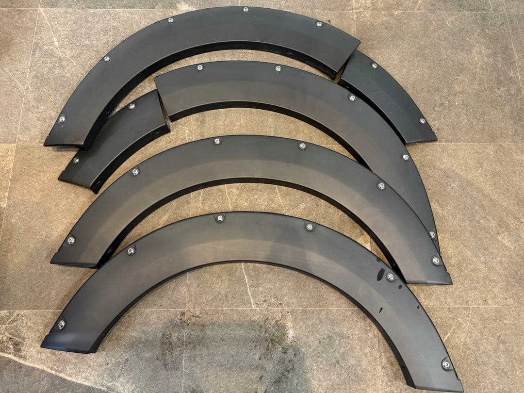 ハイエース　オーバーフェンダー　JAOS