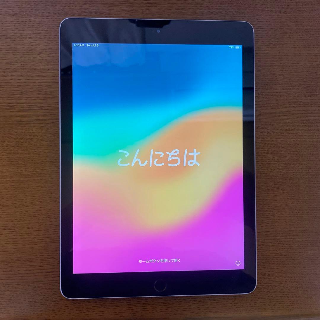 iPad 第6世代　32GB シルバー＋ペン＋ケース
