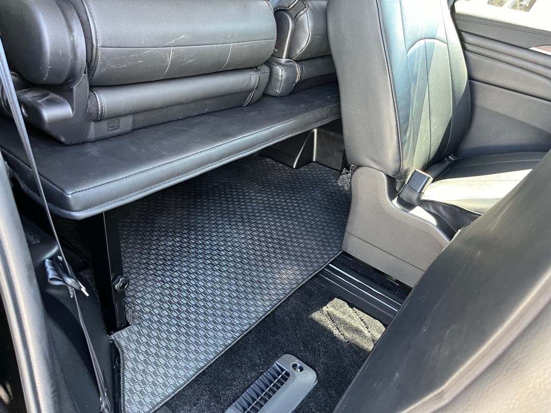 MADLYS デリカD5 ベッドキット　マット付き