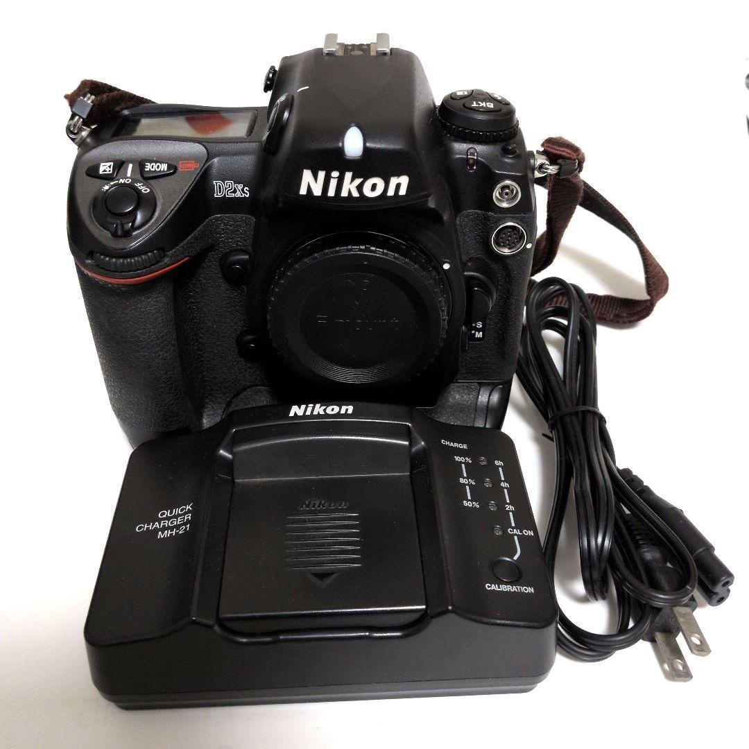 ニコンＤ２ＸＳ ボディ（純正バッテリー・バッテリーチャージャー）