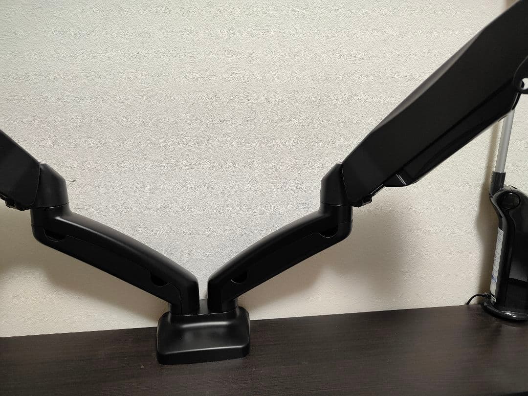 24インチ フルHDモニター2枚 & モニターアーム