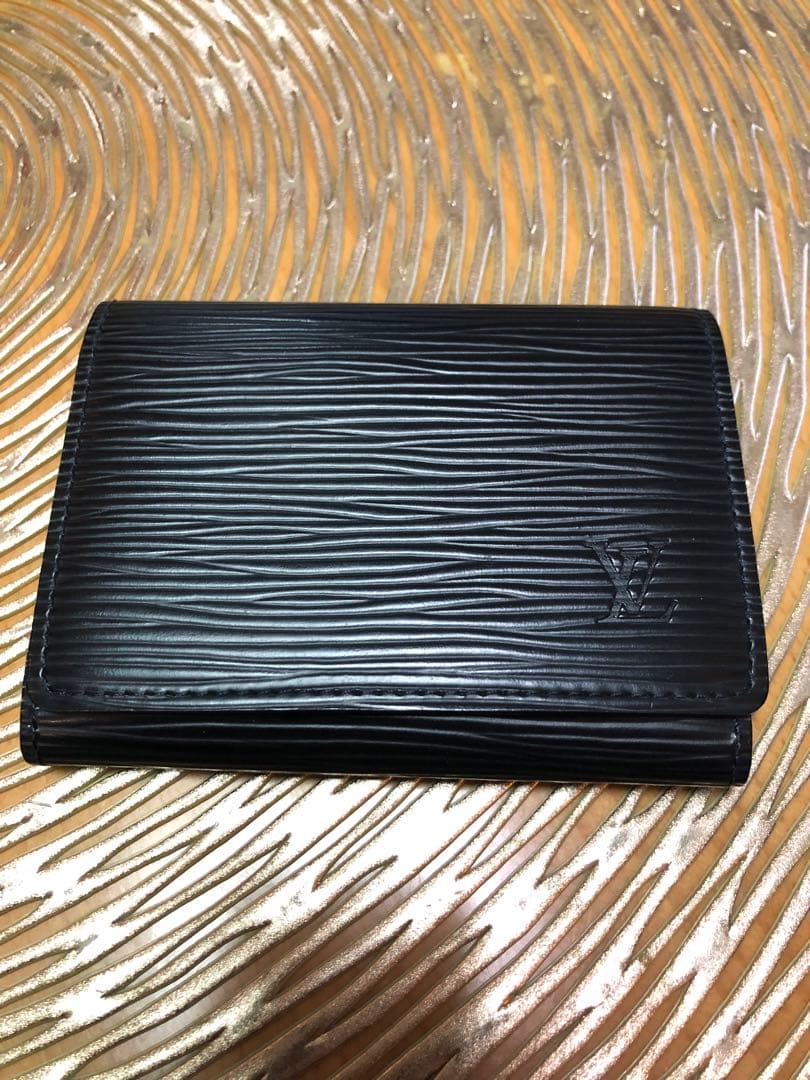 LOUIS VUITTON ルイヴィトン カードケース エピ ブラック 名刺入れ