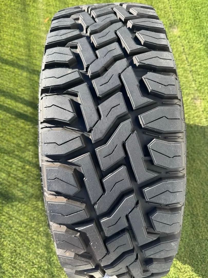 ⭐︎プラド150 後期⭐︎タイヤ⭐︎アルミホイールセット⭐︎美品⭐︎低走行