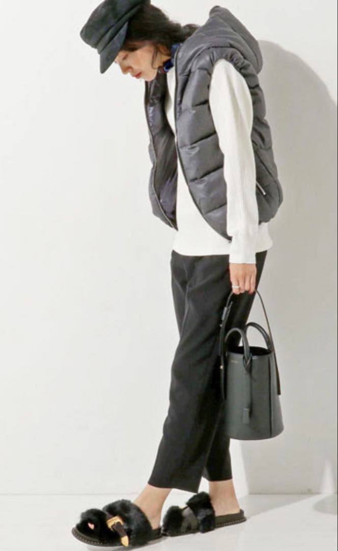 新品未使用✨DUVETICA デュベティカ ダウンベスト febedue 40