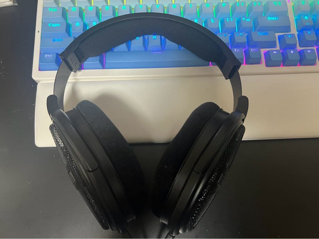 d*6様 SENNHEISER　HD660S 箱・備品あり、パット交換済み