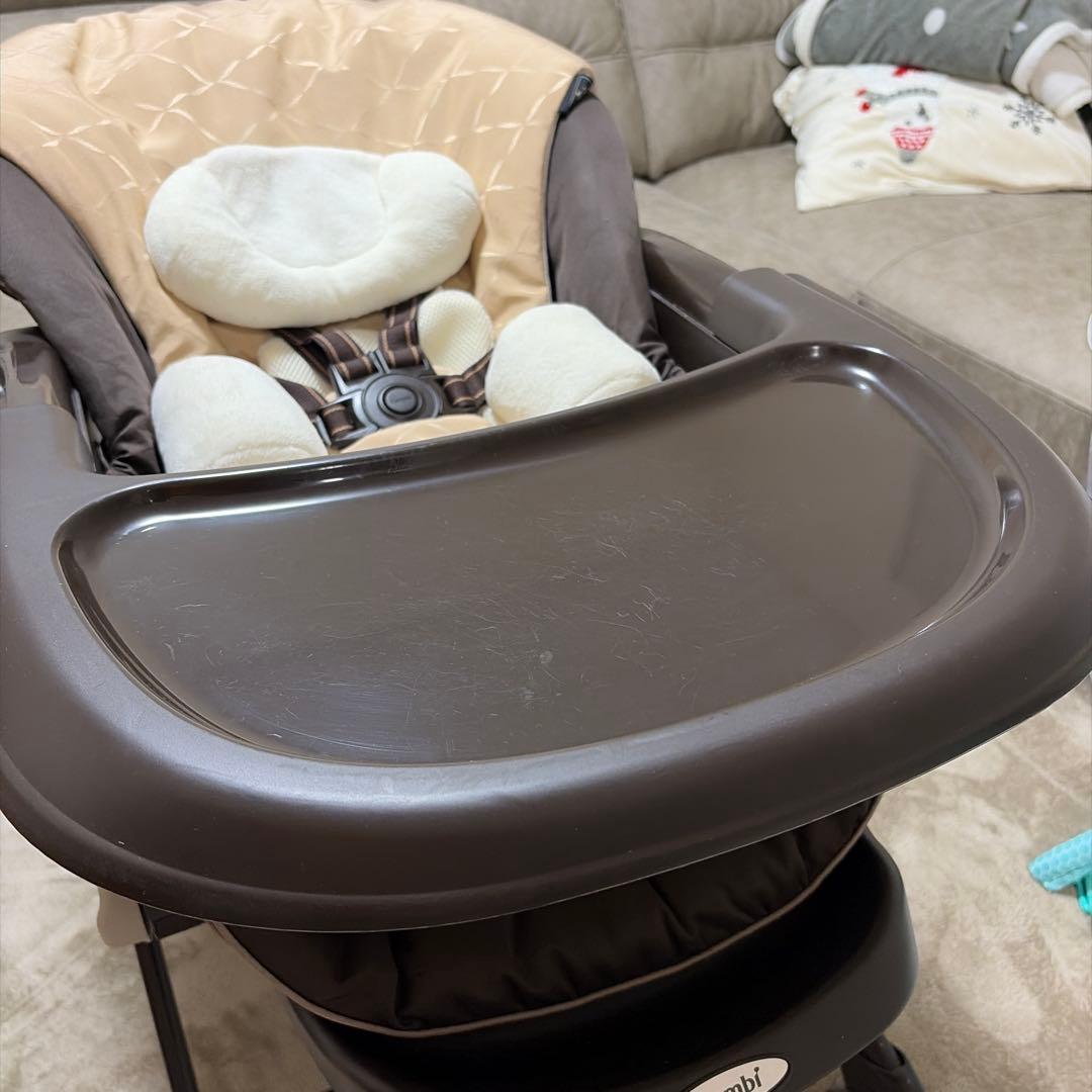 combiネムリラ オートスイング ベビーチェア