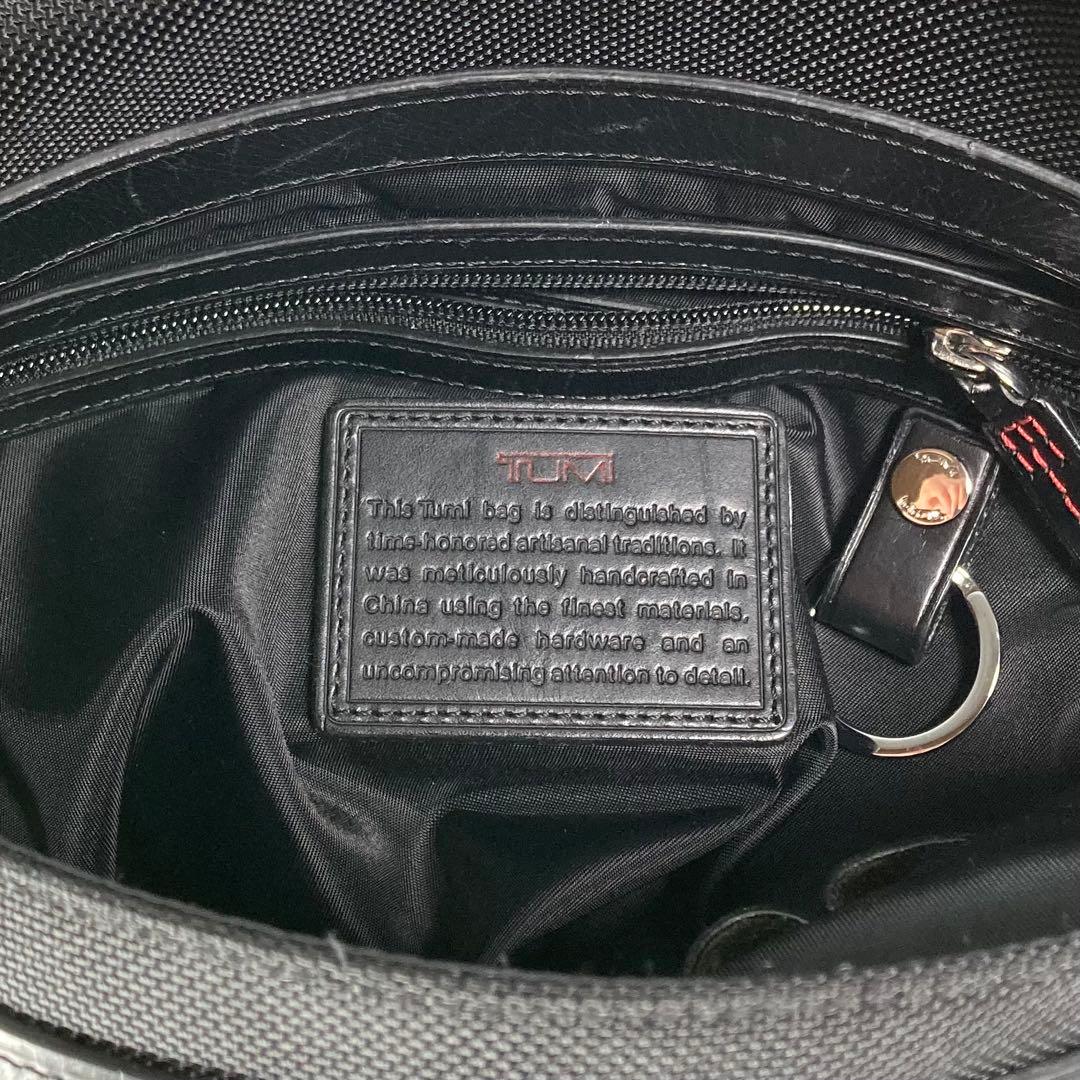 美品　TUMI トュミ　メッセンジャーバッグ　ショルダーバッグ　肩掛け　黒