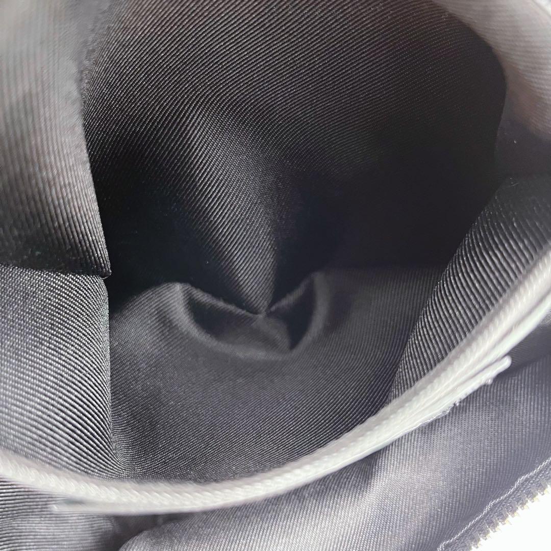 AULENTTI made in Italy黒レザー ターンロック