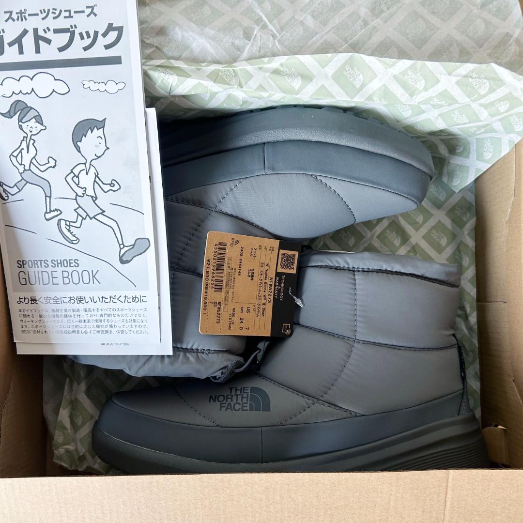 THE NORTH FACE グレー ブーツ