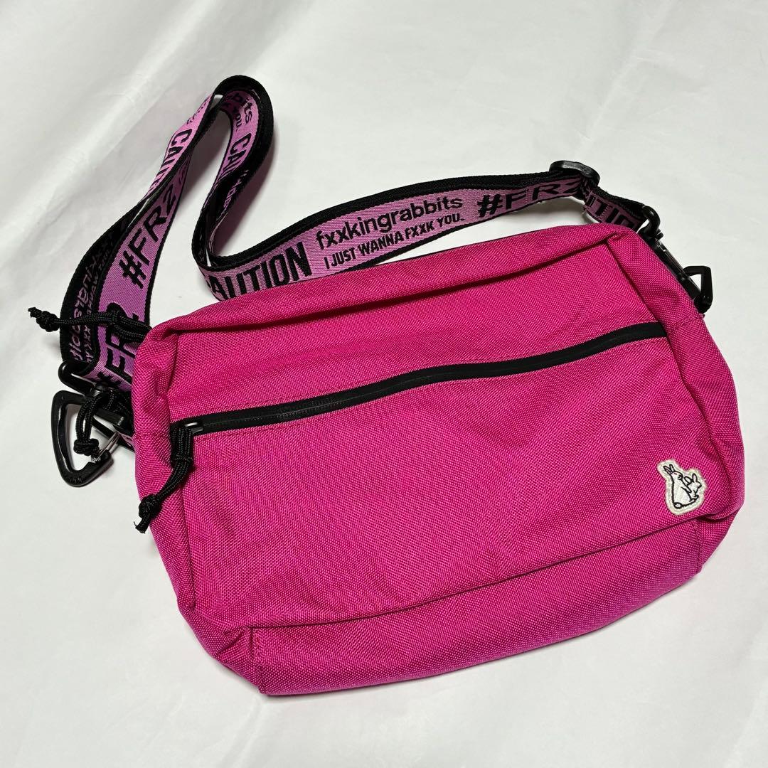 FR2 ピンク　ショルダー　バッグ　梅　うさぎ　肩掛け　鞄