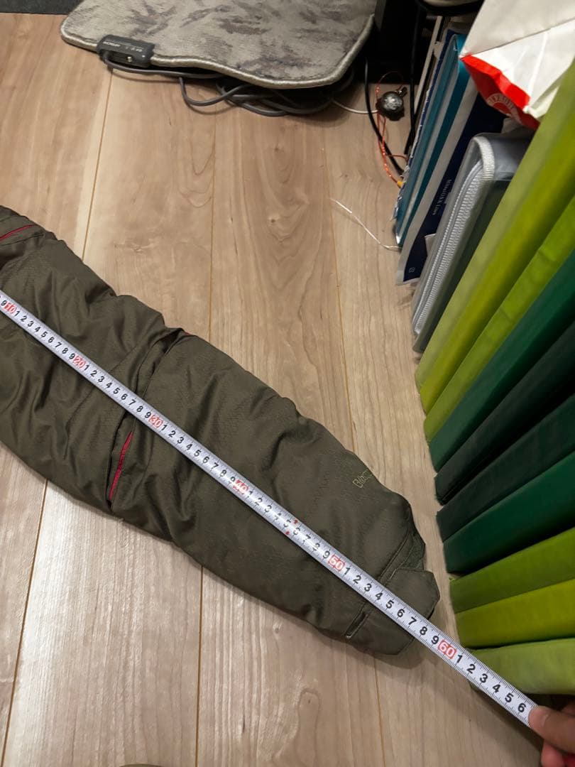 美品・ボルコム・スノーウェア・メンズ　ダウン　サイズM相当