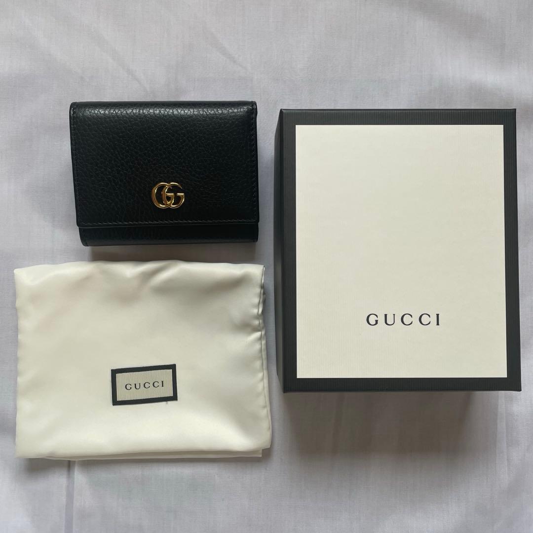 GUCCI ブラックレザー 三つ折り財布