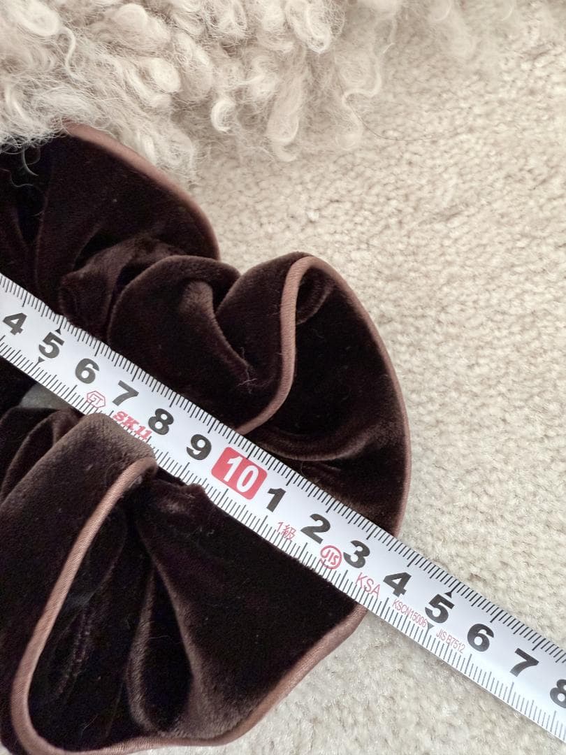 アレクサンドル ドゥ パリ ベルベットシュシュ ブラウン