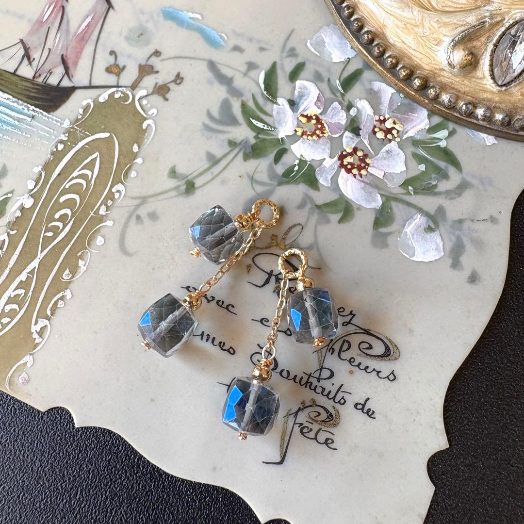 《RiSaO＊様》ブラックオニキス&MOPフラワーカービング＊チャーム