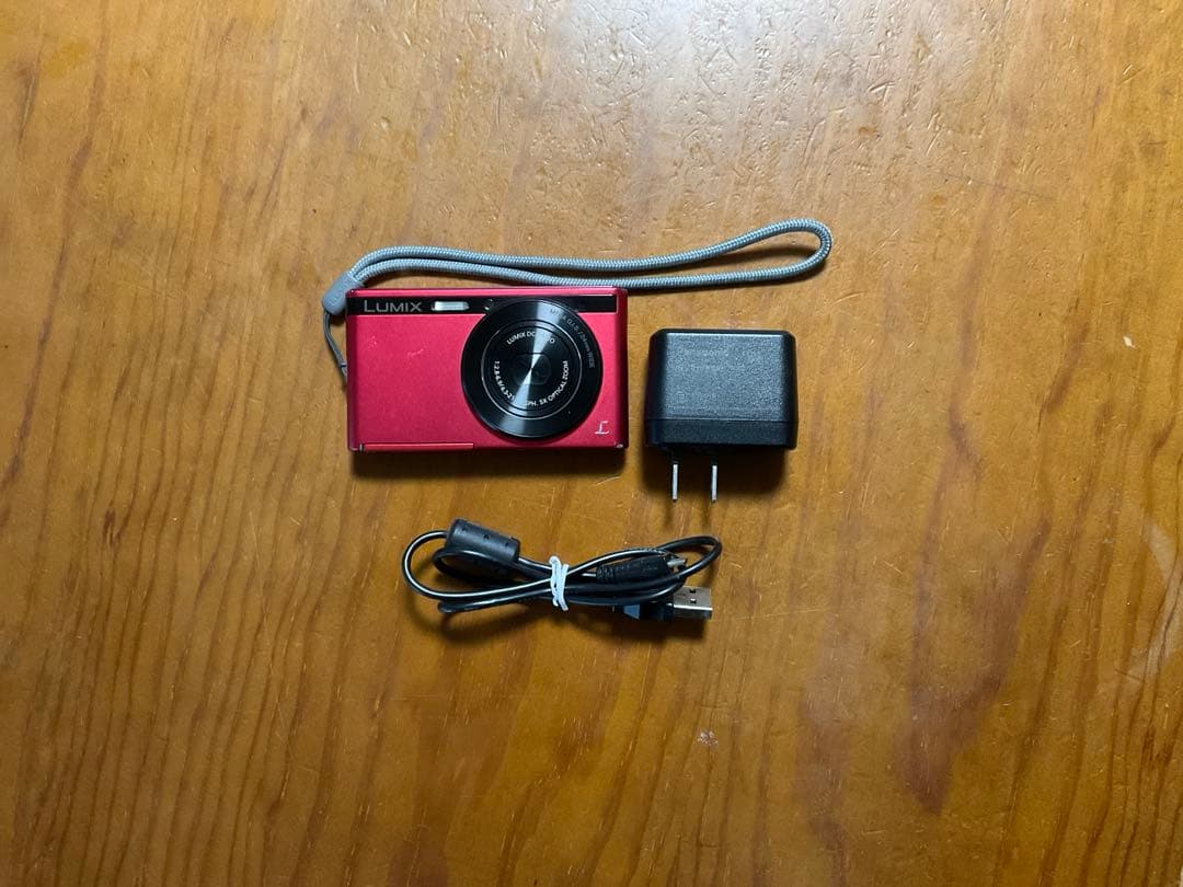 Panasonic DMC-XS1 レッド 本体と付属品