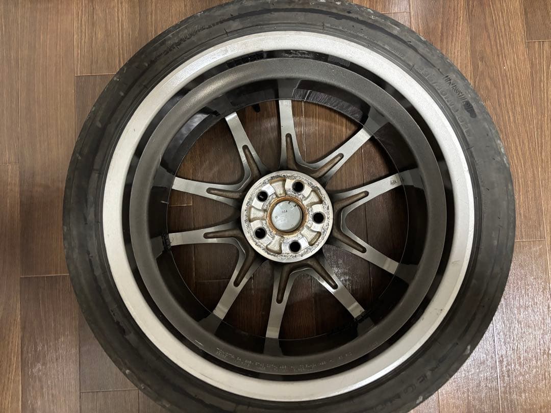 トヨタマークXg's 純正ホイール　19インチ5穴114.3 8Jインセット40