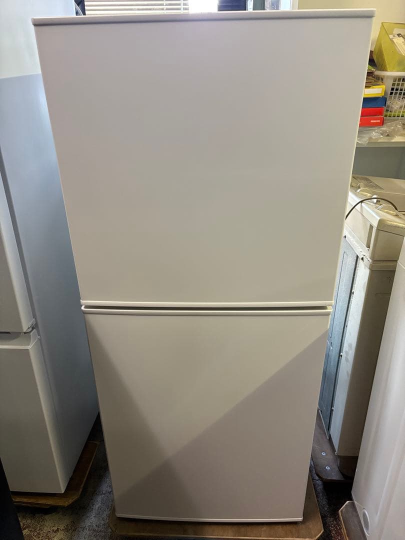 ツインバード　２ドア冷蔵庫　2022年モデル　146ℓ　HR-F915