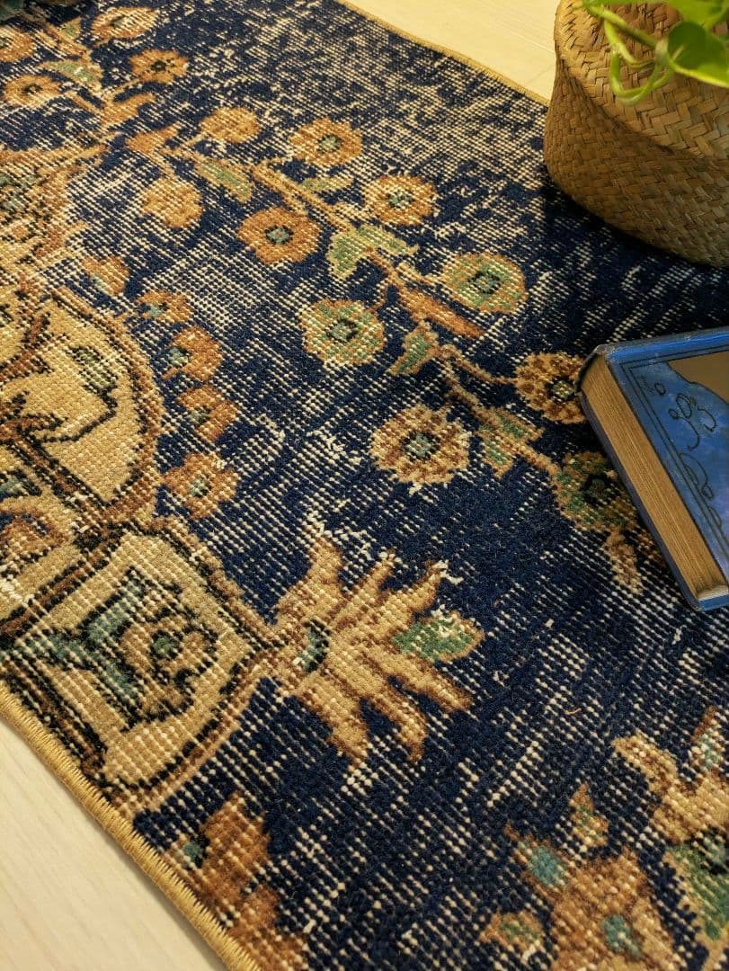 トルコヴィンテージラグ　ミニサイズ　玄関マットサイズ　53×94 ネイビー