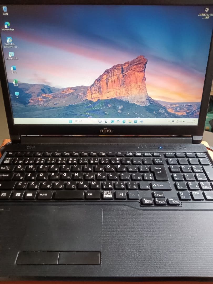 富士通ノートA579/AW i5第8世代 Windows11 Office21
