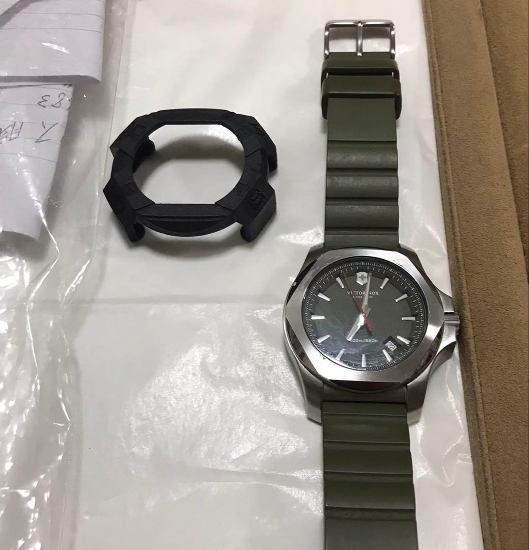 Victorinox ビクトリノックス ラバーベルト 腕時計 カーキ 美品