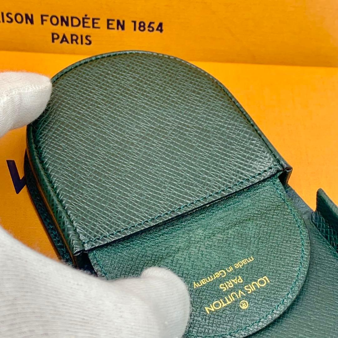 ルイヴィトン　ケース　キュベット　ポルトモネ　小銭入れ　深緑　タイガ