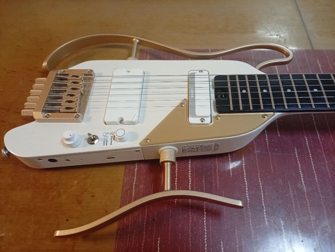 Donner HUSH-X Pro ホワイトリュックス