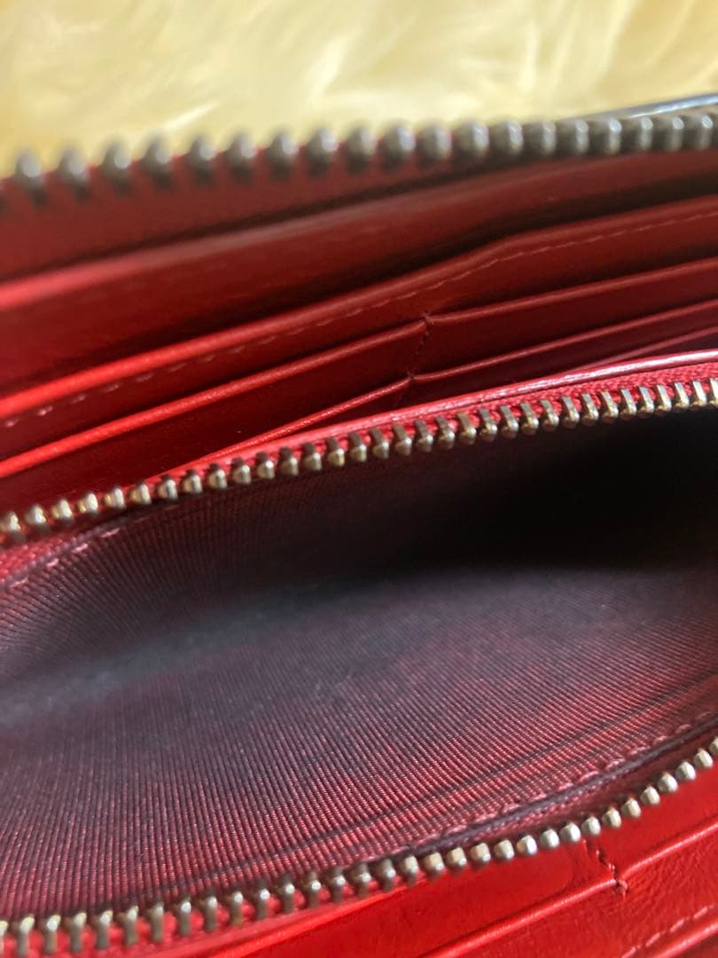 クリスチャンルブタン Christian Louboutin長財布 エンジ