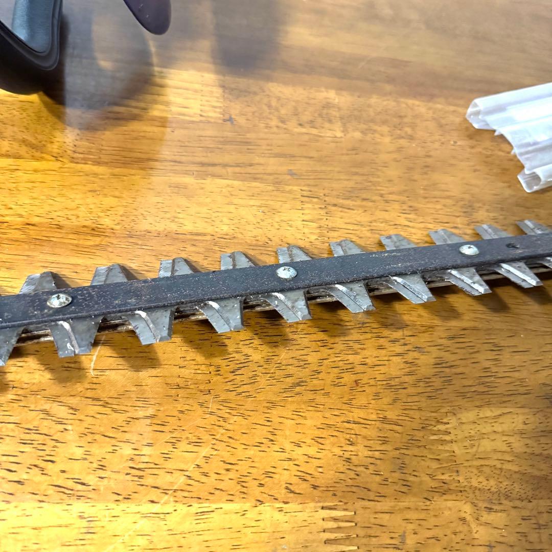 makita マキタ MUH464D 460mm 充電式生垣バリカン