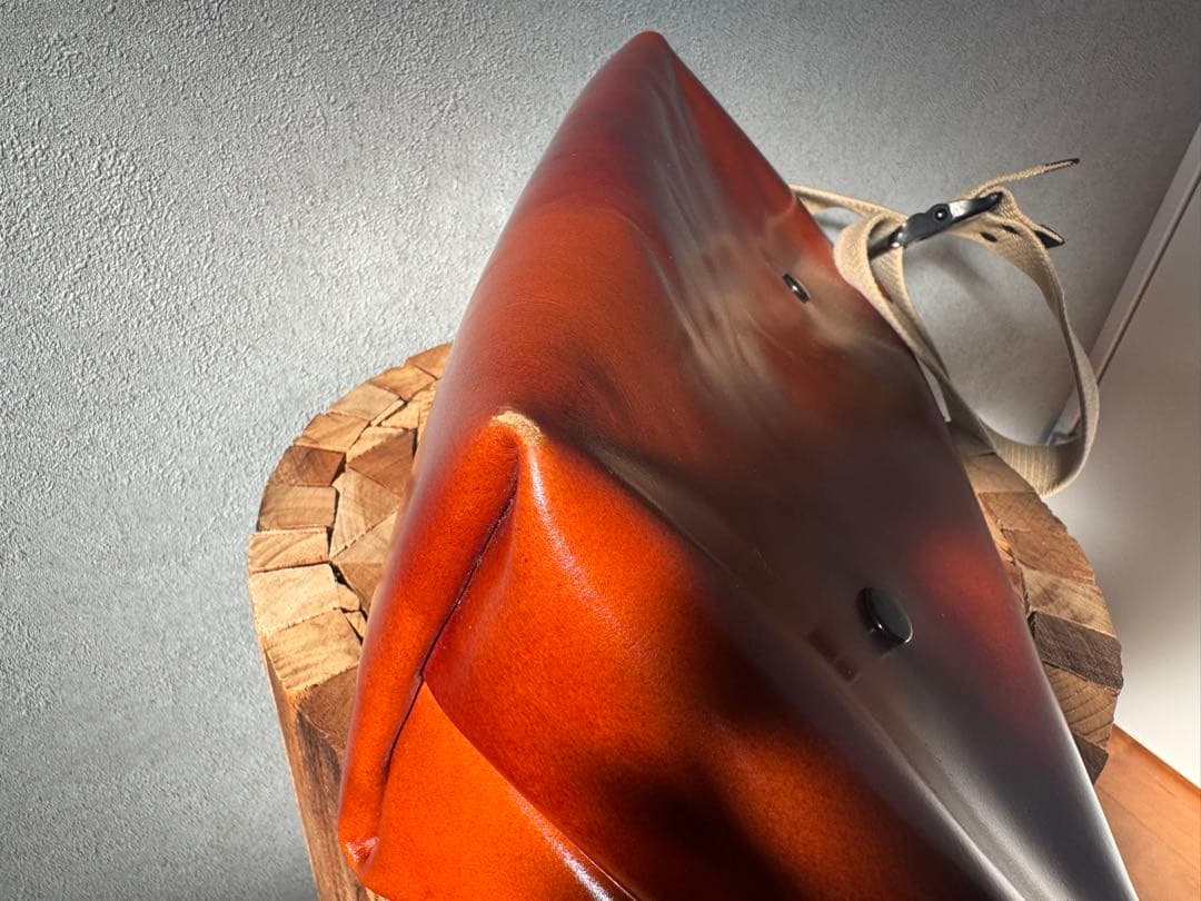 uni&co メッセンジャーバッグ (M)/ CAMEL