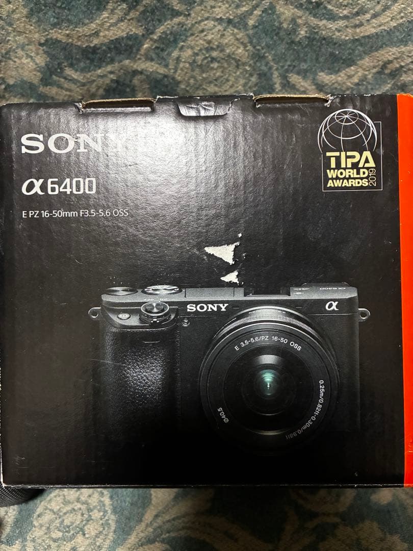 美品α6400パワーズームレンズキットブラック ILCE-6400Lおまけ付き