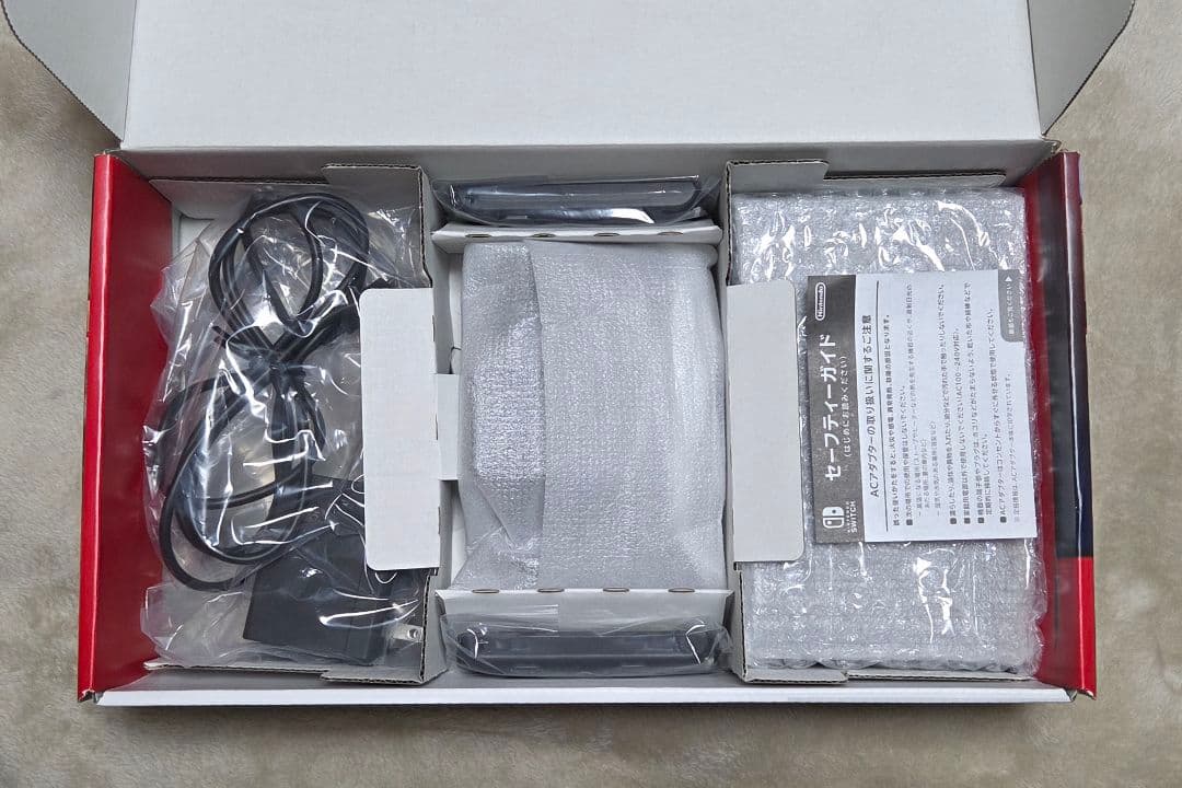 Nintendo Switch　本体＋付属品