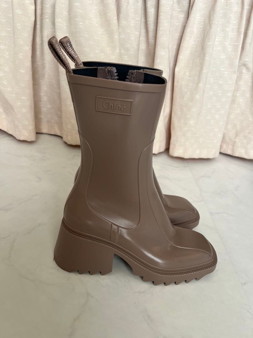 【美品】Chloe Betty レインブーツ ベージュ 長靴