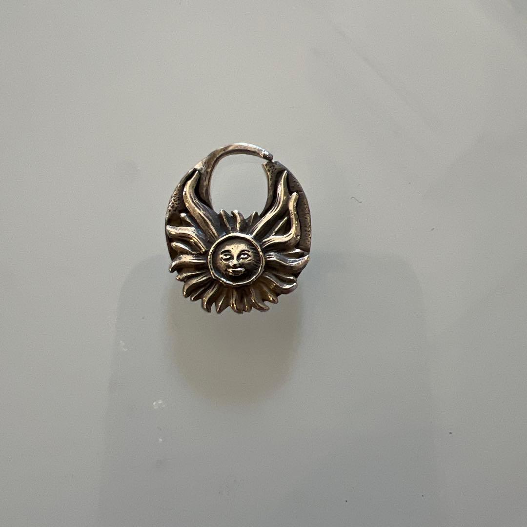 伊勢谷友介　シルバー 太陽モチーフ ピアス(片耳用)ビンゴブラザーズ　サーファ