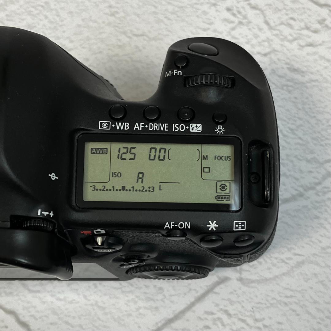 【良品】Canon EOS 5D Mark III ボディ(バッテリー付)