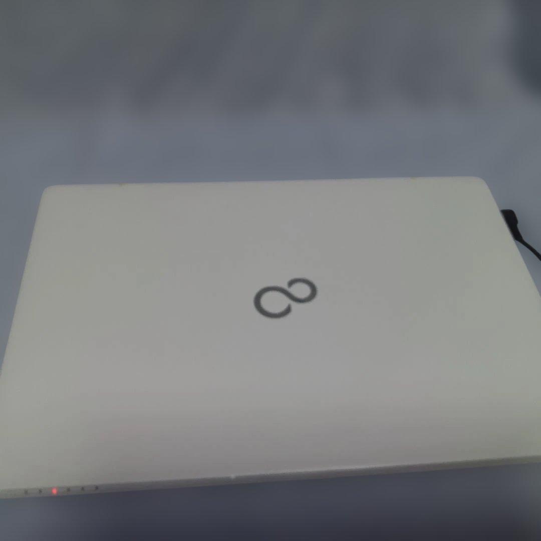 Windowsノート本体 LIFUBOOK AH50/B3 20GB 256GB 25H2