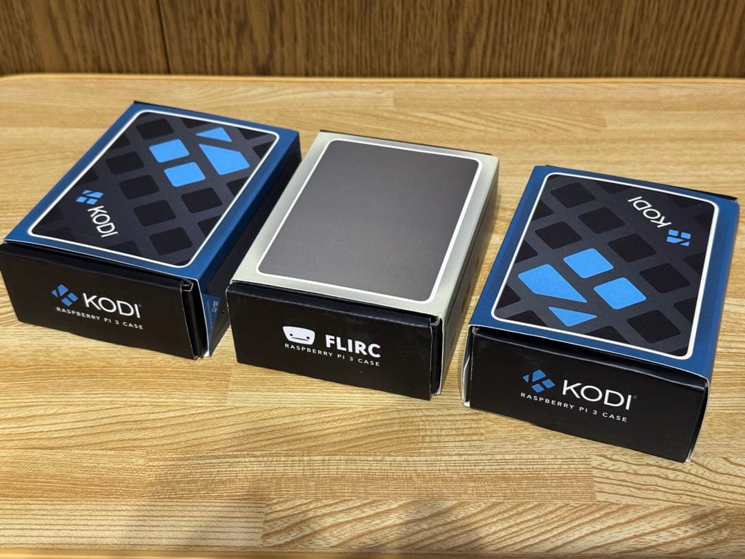 Raspberry Pi3 ModelB+ FLIRC KODIケース 電源付き