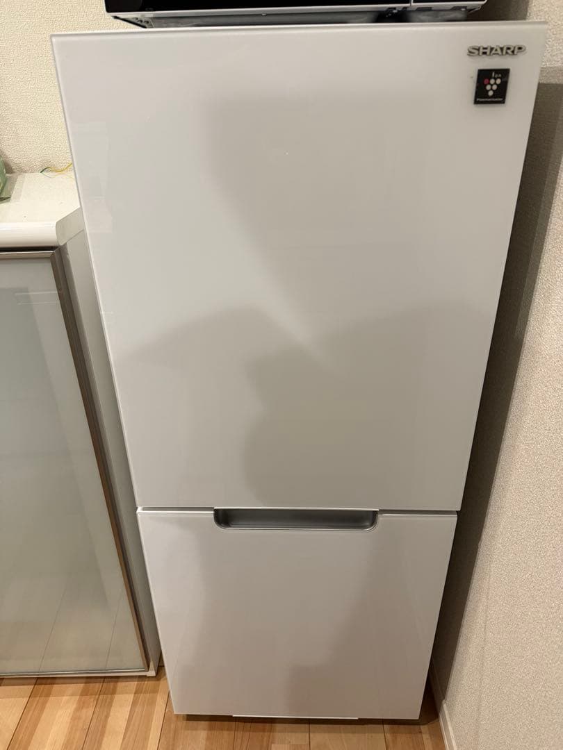 SHARP 冷蔵庫 一人暮らし 単身用 ガラスドア 高級 SJ-GD15H